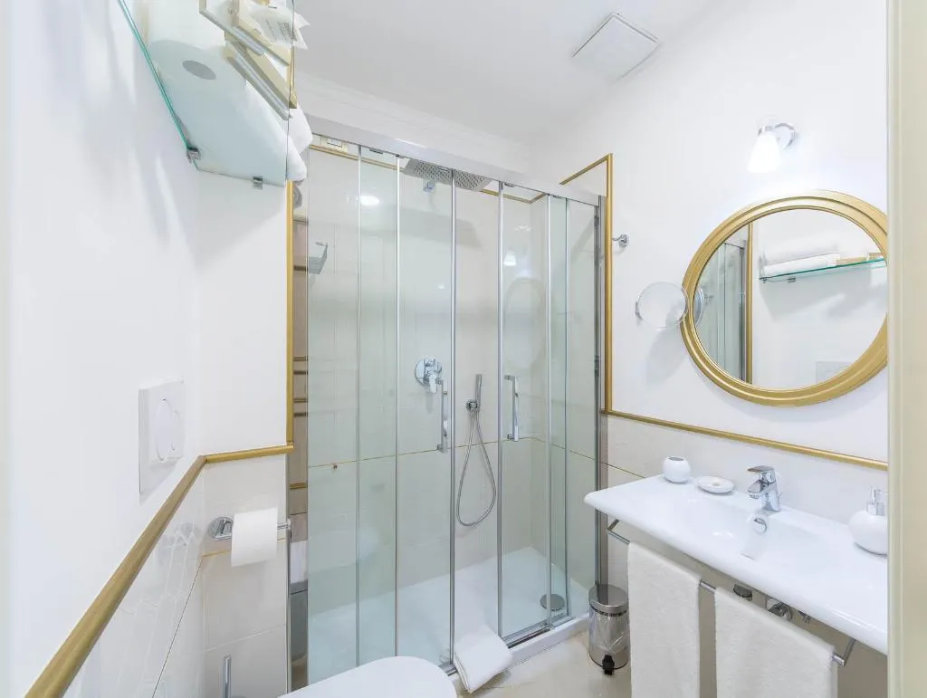 DOUBLE SUPERIOR SEA VIEW Room, B&B Palazzo Montesanto, Naples