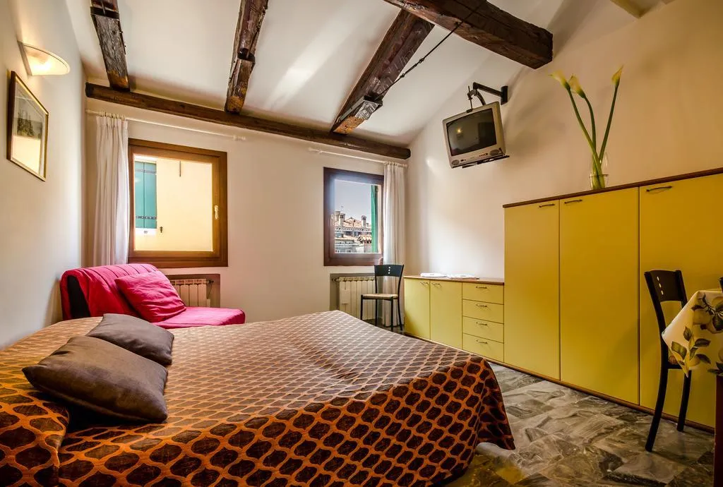 APARTMENT CAPACITY 2 Room, Venice Apartments, Venice