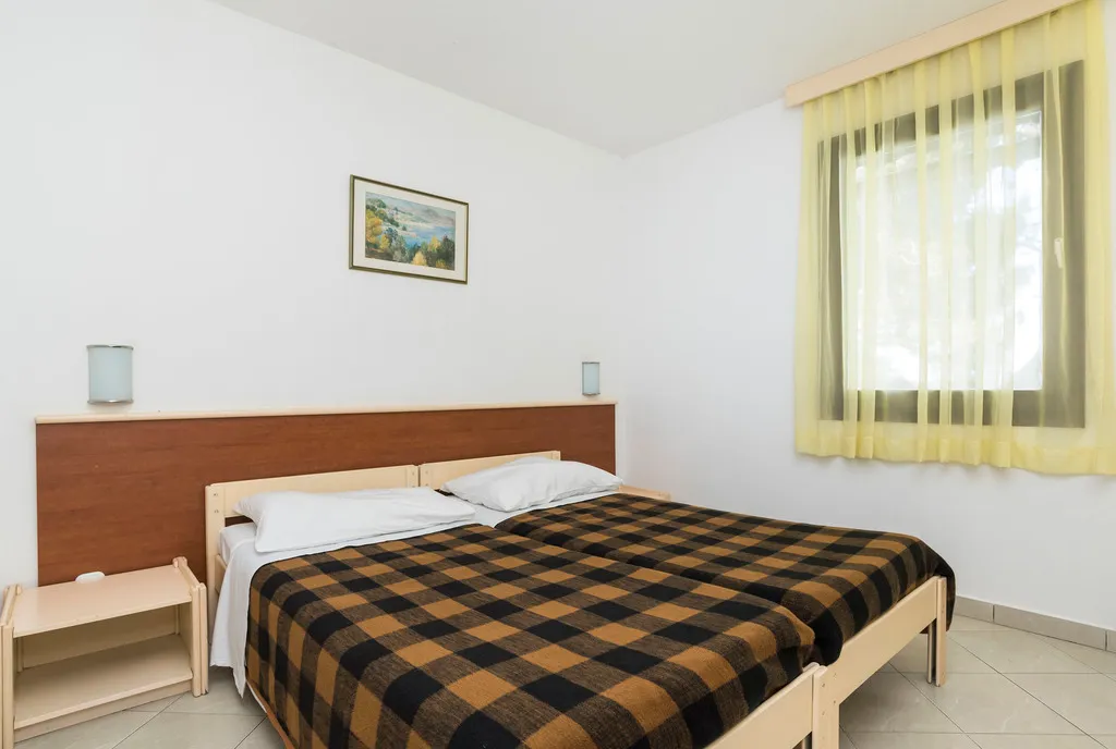 BUNGALOW CAPACITY 6 Room, Apartments Kanegra Plava Laguna, Istria