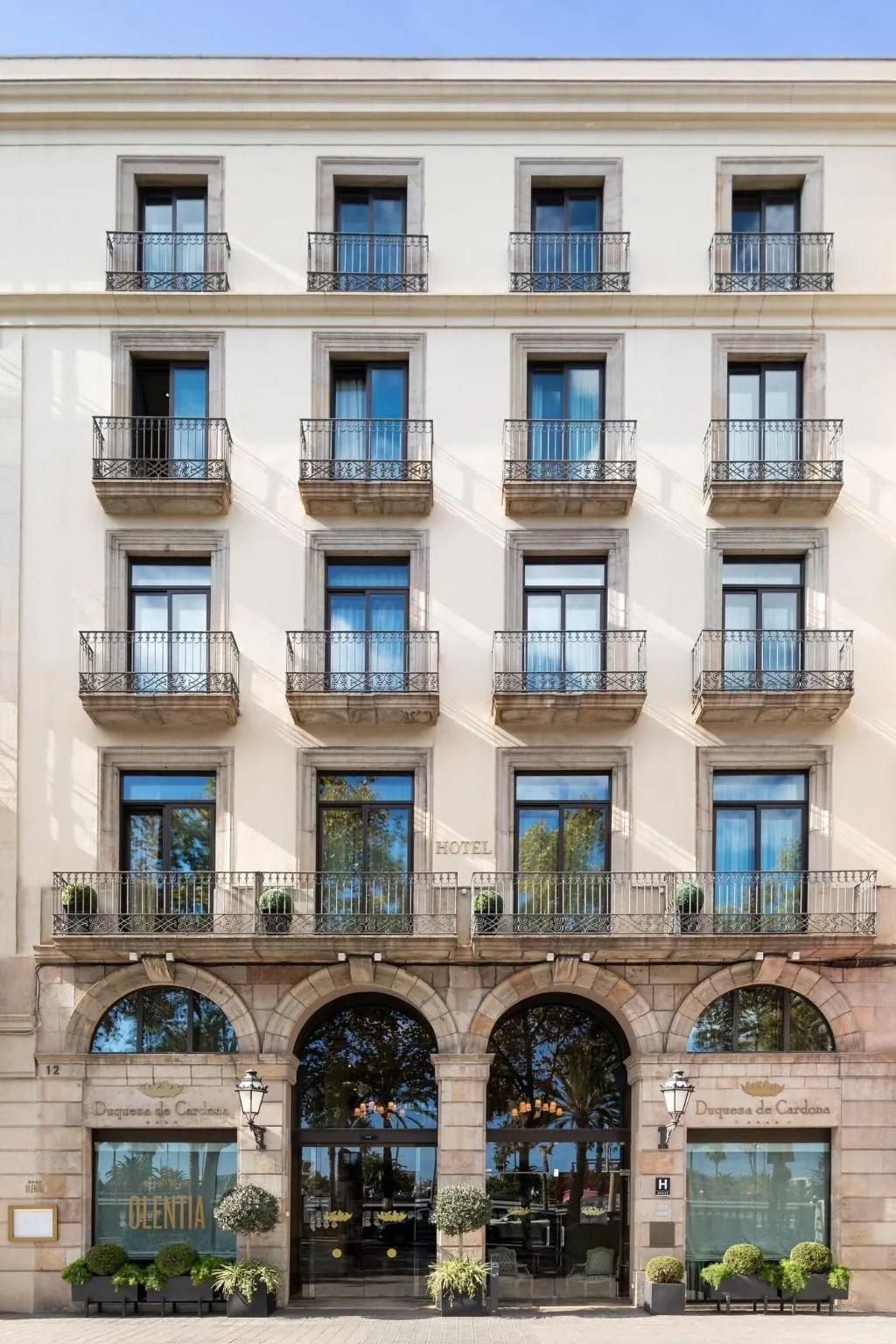 General view, Duquesa de Cardona, Barcelona
