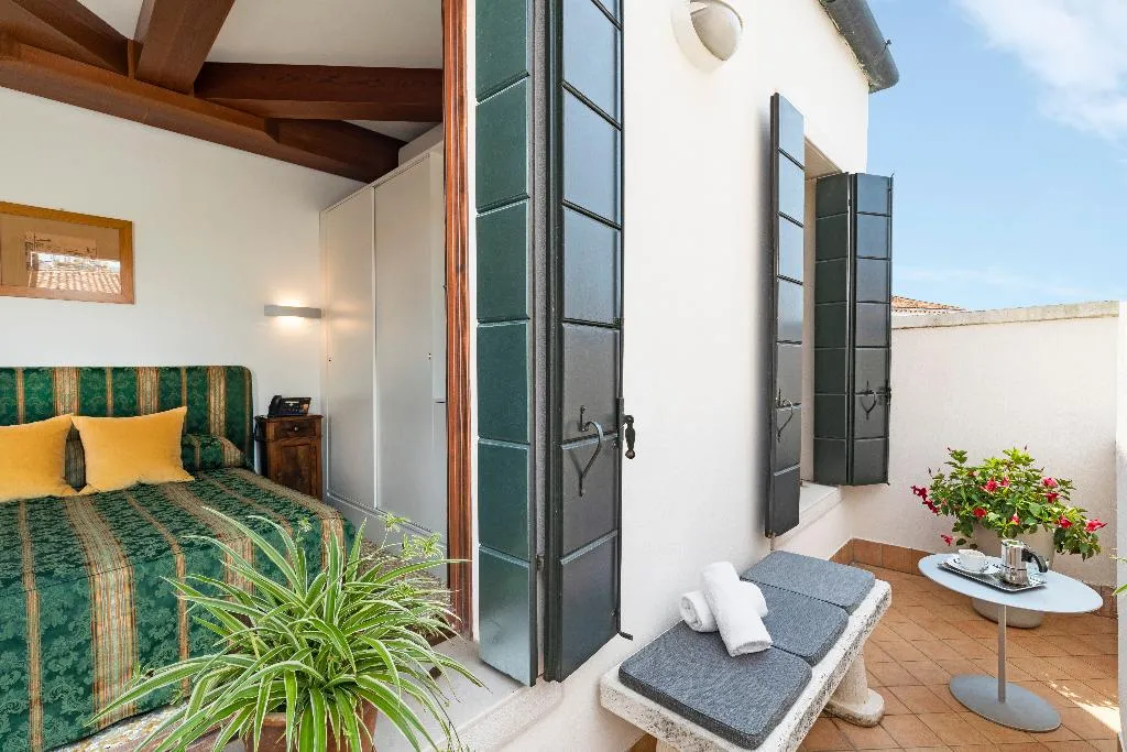 APARTMENT WITH TERRACE Room, Palazzo Schiavoni Residenza d'Epoca, Venice