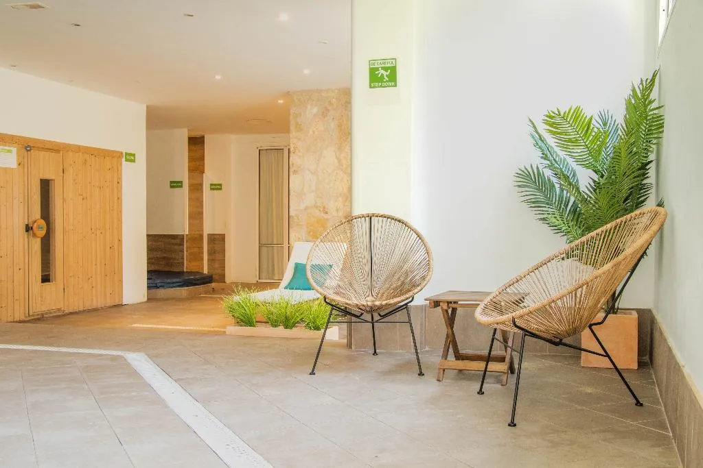 Sports and Entertainment, Houm Plaza Son Rigo, Majorca