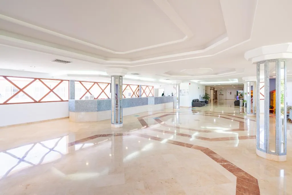 Lobby, Club Hotel Aguamarina, Menorca