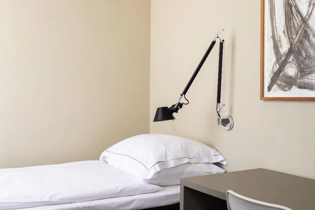 TRIPLE STANDARD Room, Hotel Roemer, Amsterdam
