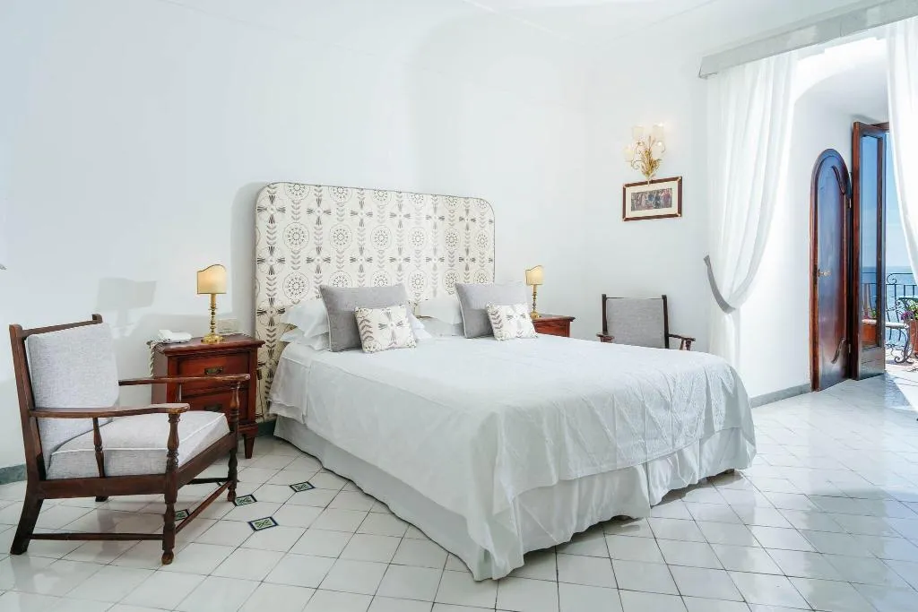 DOUBLE SUPERIOR SEA VIEW Room, Miramare, Naples