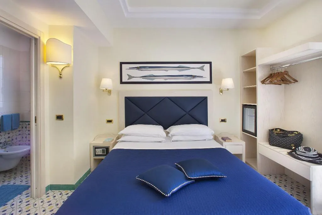 QUADRUPLE BUNK BED Room, Del Mare, Naples