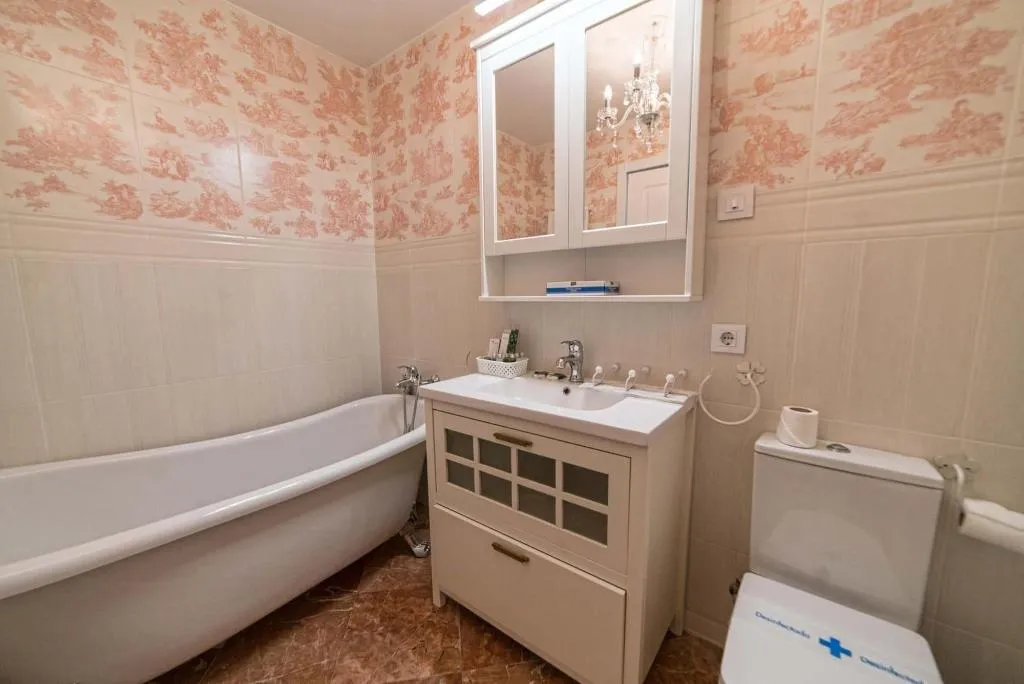 Room, Rey Don Pedro Luxury Home, Seville