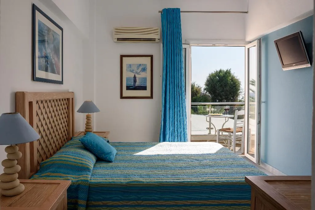DOUBLE CLASSIC SEA VIEW Room, Alesahne Beach, Santorini