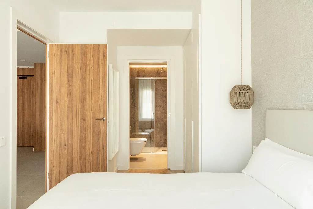 APARTMENT SUPERIOR Room, Europa Apartments, Barcelona