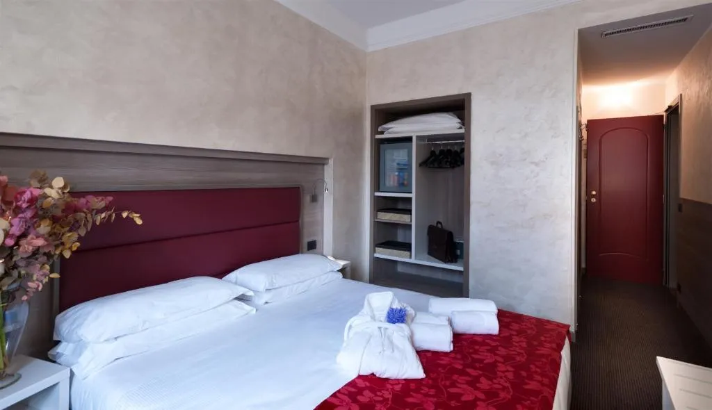 TWIN STANDARD Room, Gamma, Milan