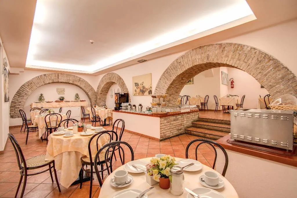 Restaurant, Corona, Rome
