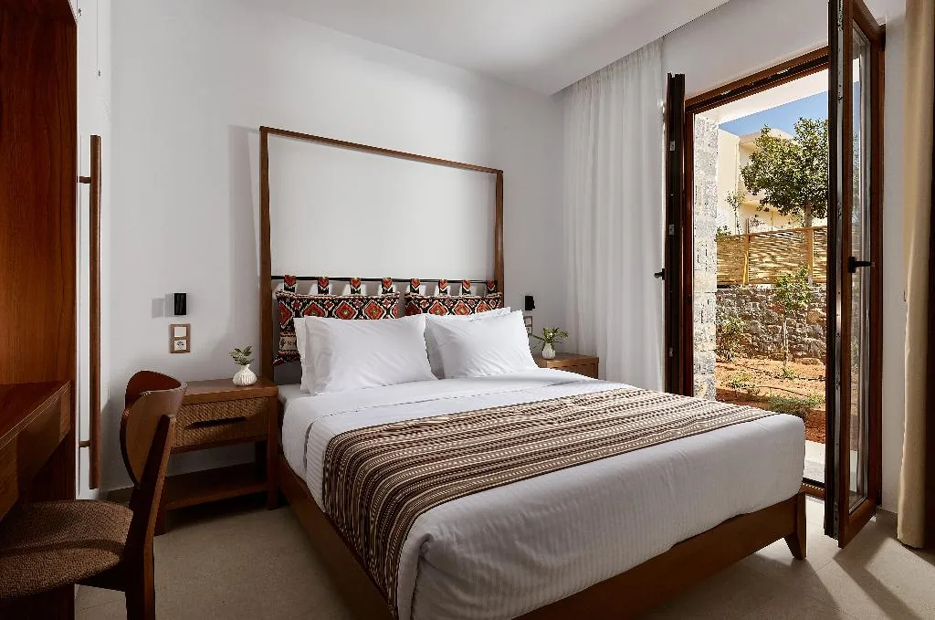 VILLA FOUR BEDROOMS Room, Volta Suites And Villas, Crete