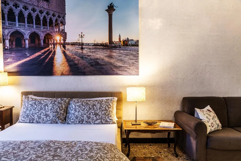 STUDIO GARDEN VIEW Room, Ca' Sant'Angelo Apartments, Venice