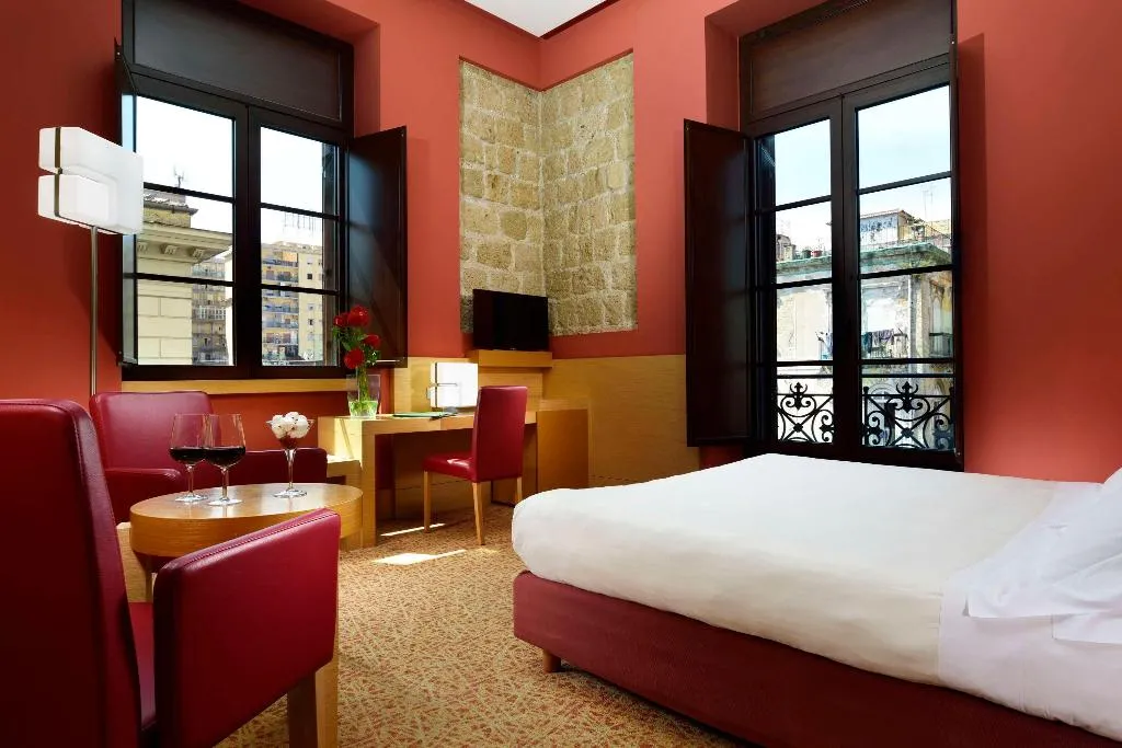 Room, UNA HOTELS Napoli, Naples