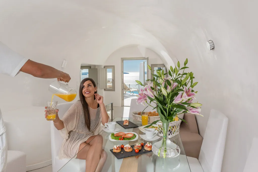 SUITE GRAND Room, Elite Luxury Suites, Santorini