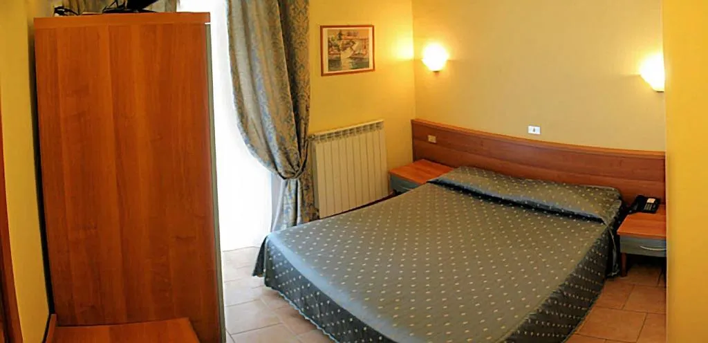 Room, Hotel Atena, Milan