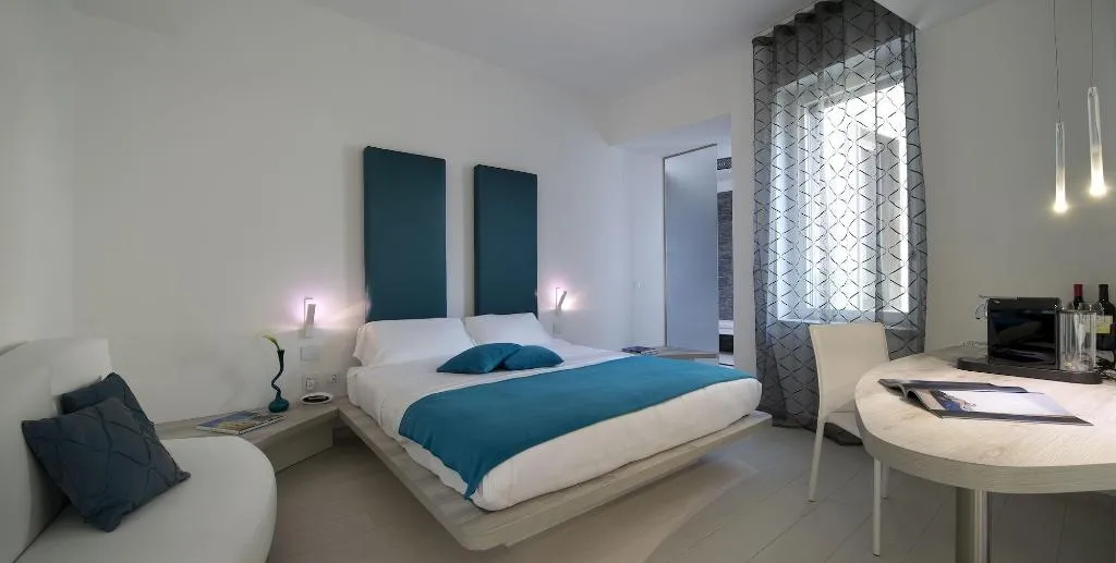 Room, Aparthotel Duomo, Milan