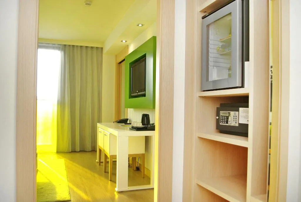 SUITE STANDARD Room, Double Tree by Hilton Girona, Costa Brava