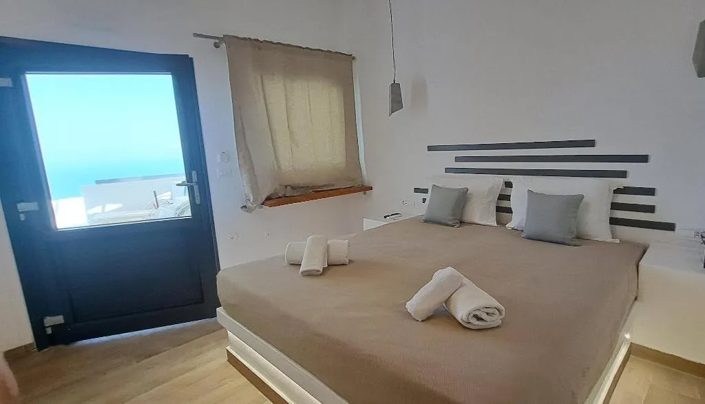 Room, Belle etoile Villas, Santorini
