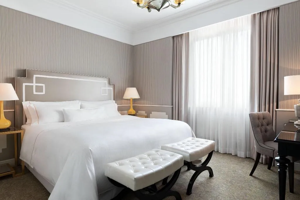 Room, The Westin Palace Milan, Milan