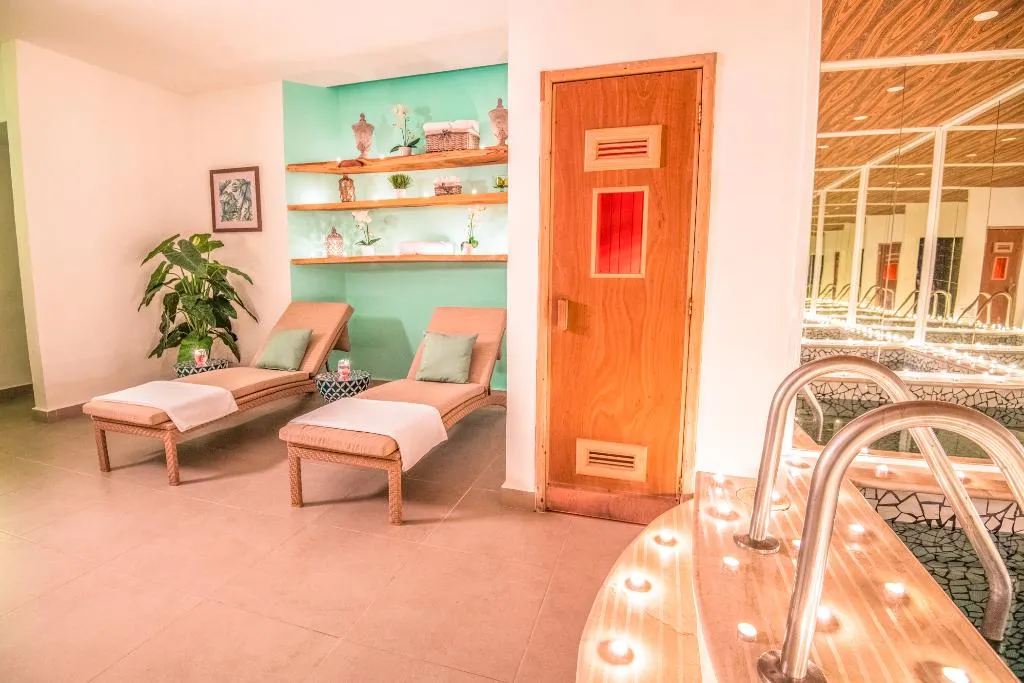 Sports and Entertainment, Wyndham Alltra Playa del Carmen Adults Only All In, Playa Del Carmen