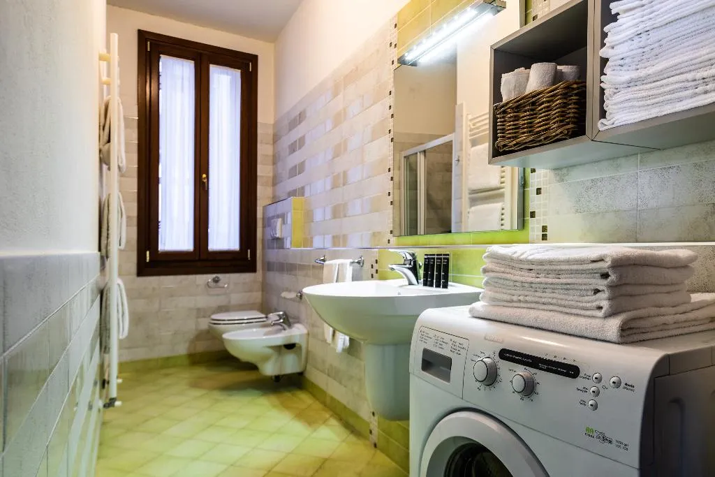 STUDIO CITY VIEW Room, Ca' Sant'Angelo Apartments, Venice