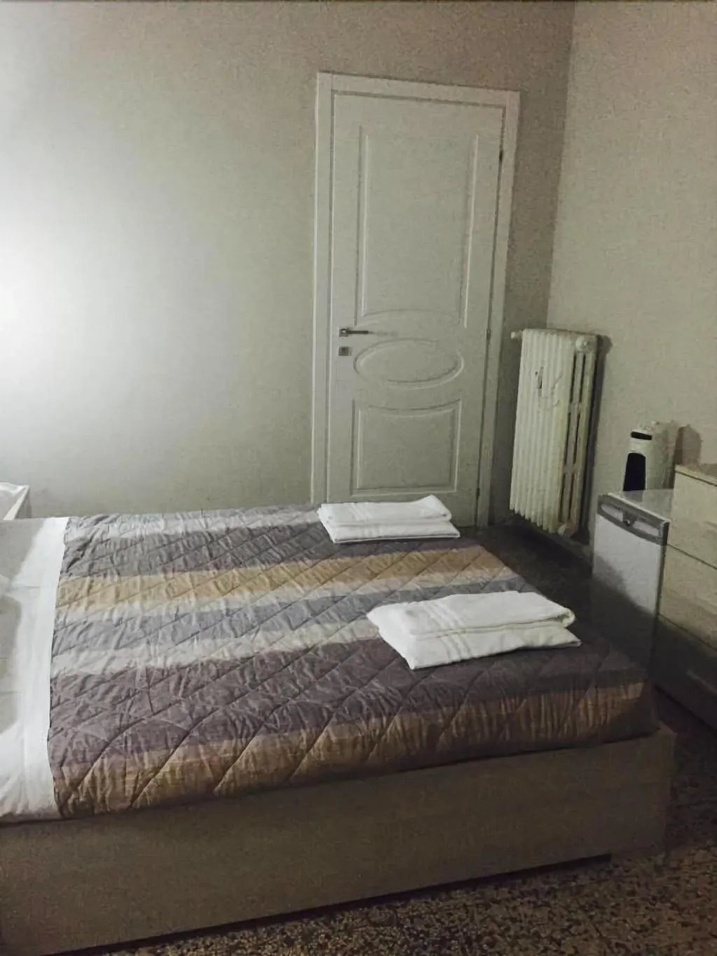 Room, B&B Residenza Paradiso, Milan