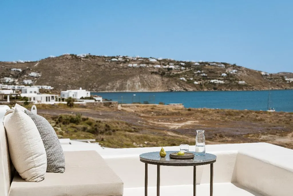 JUNIOR SUITE SEA VIEW Room, Casa Del Mar Mykonos Seaside Resort, Mykonos