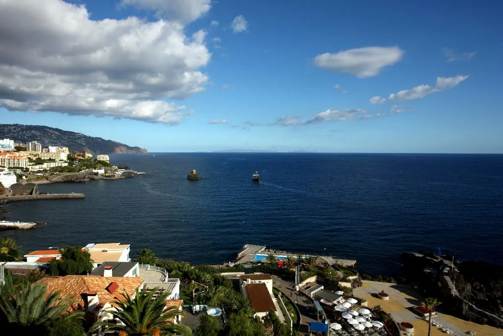 General view, Madeira Regency Cliff, Madeira
