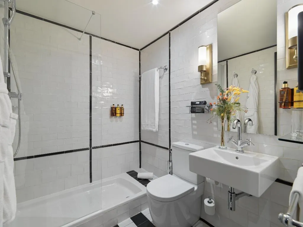 TRIPLE STANDARD Room, H10 Catalunya Plaza-Boutique Hotel, Barcelona