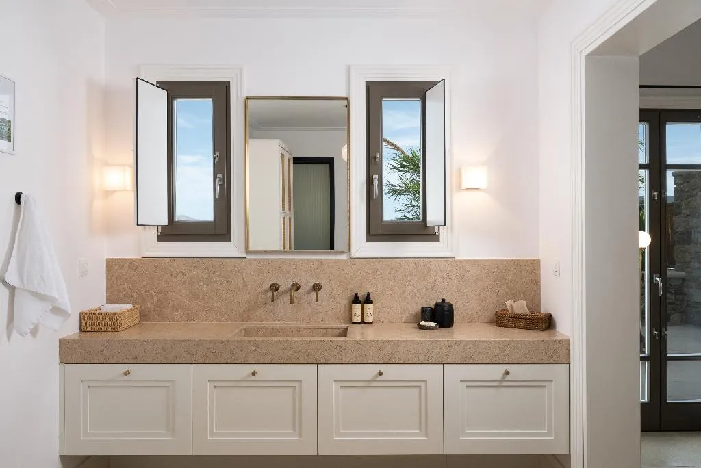 SUITE WITH JACUZZI Room, Bonzoe Suites & Villas, Mykonos