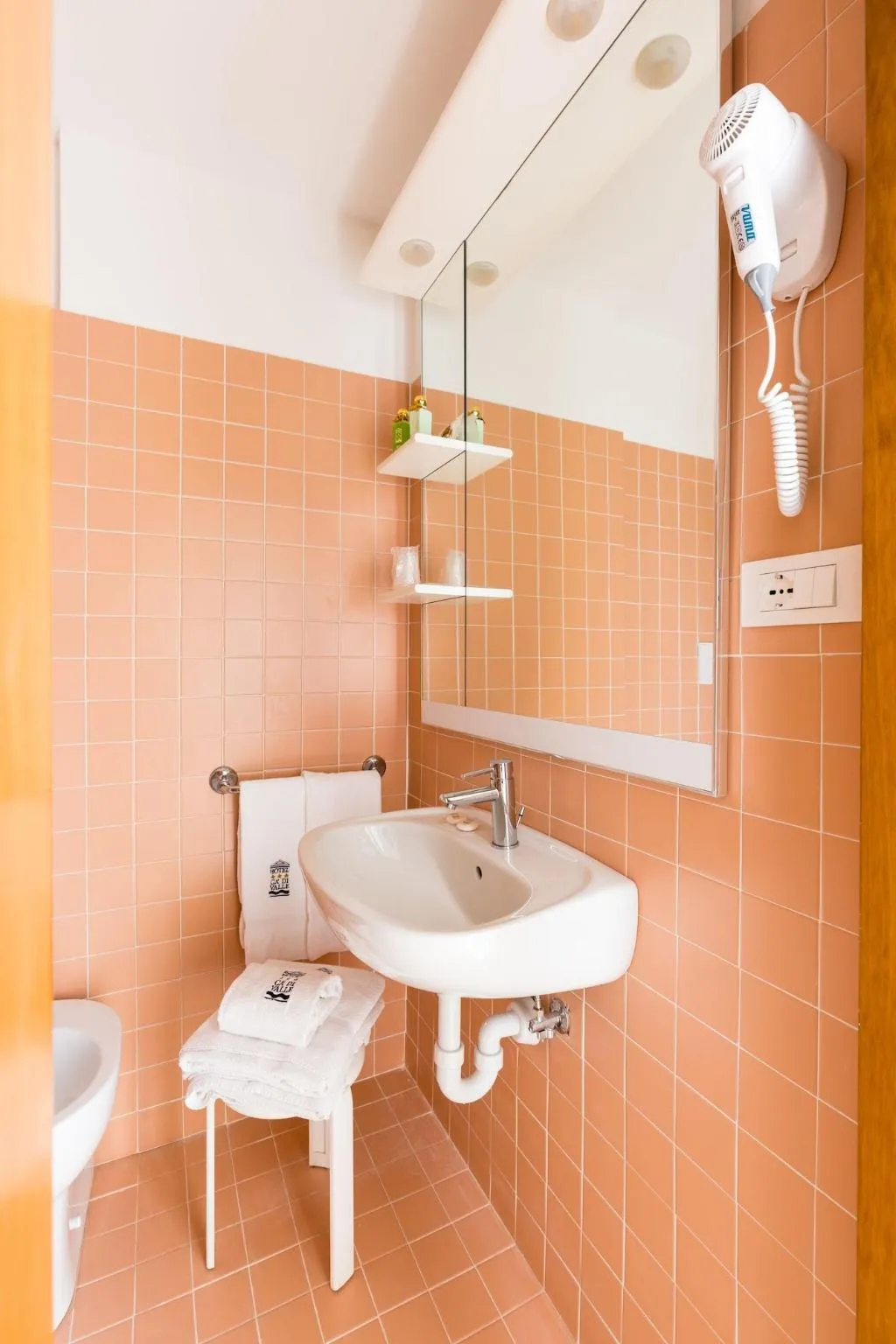 Room, Hotel Cavallino Bianco, Venice