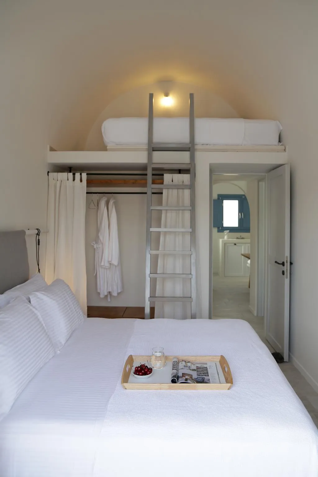 VILLA WITH PRIVATE POOL Room, Vino Houses, Santorini