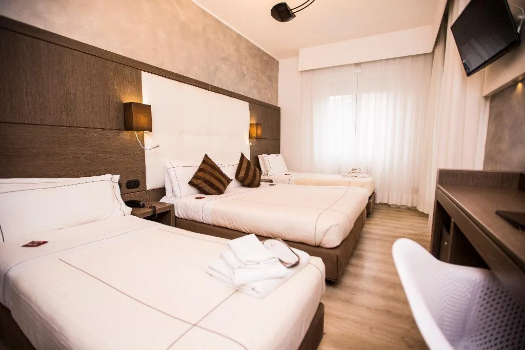 TRIPLE STANDARD Room, Agape Hotel AA Hotels, Milan