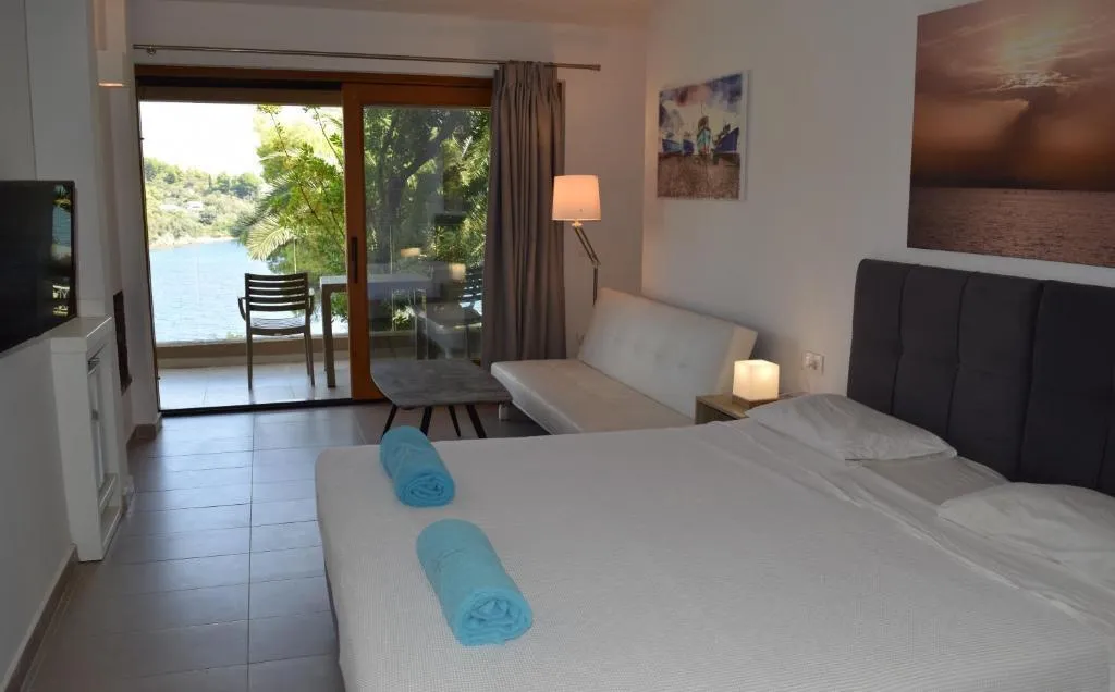 DOUBLE DELUXE Room, Kanapitsa Cape, Skiathos