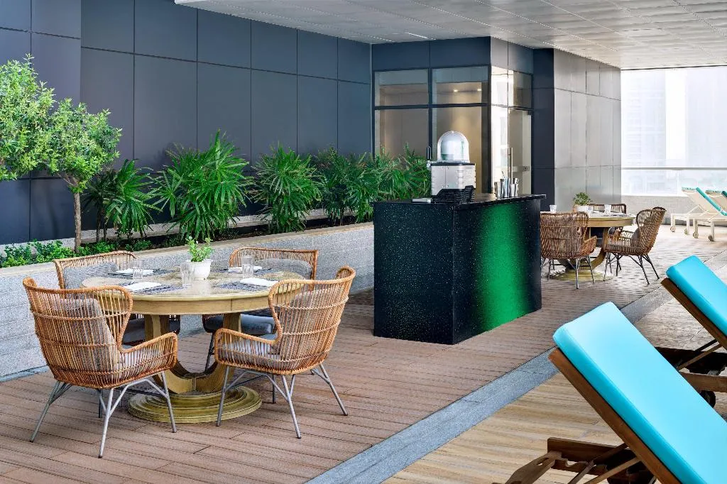 Restaurant, Crowne Plaza Dubai Marina, Dubai