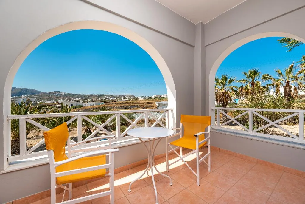 Double or Twin STANDARD Room, Maistros Village, Santorini