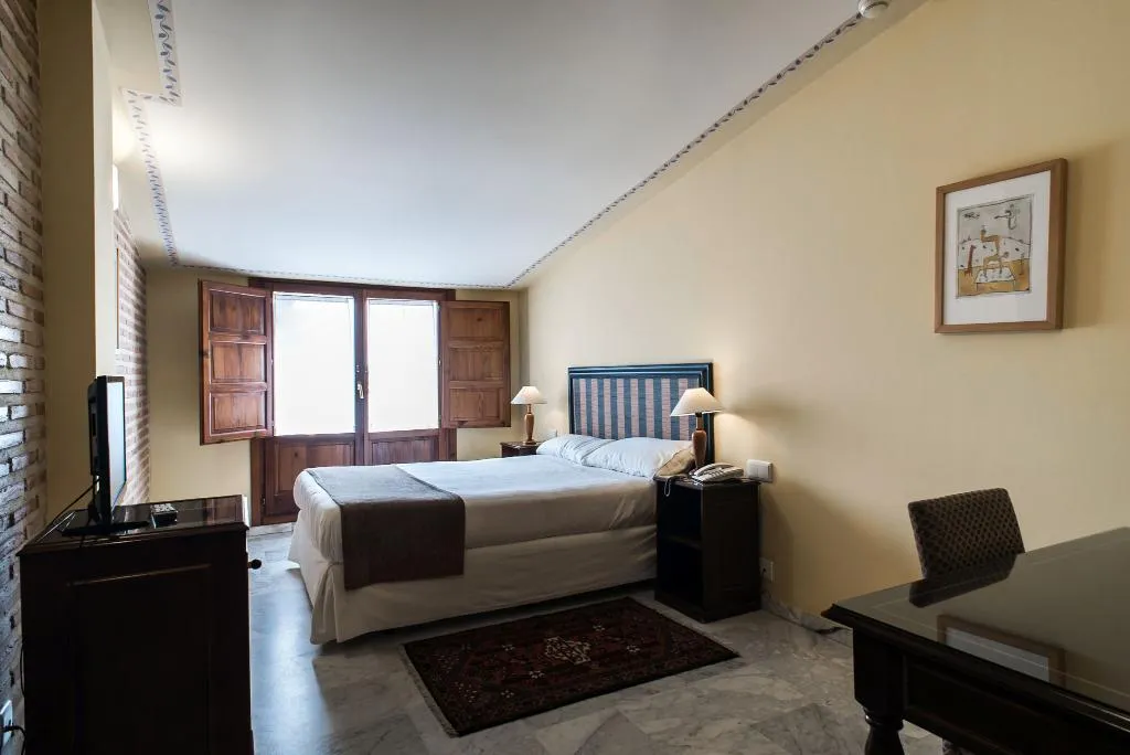 Room, AD Hoc Parque Golf, Valencia