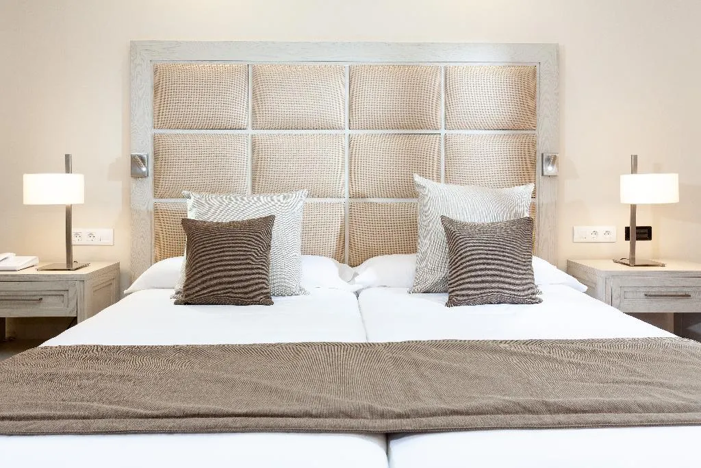 Double or Twin STANDARD Room, Riu Garoe, Tenerife