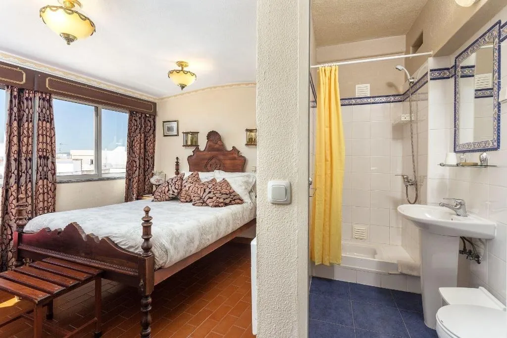 Room, Pension Bicuar, Algarve