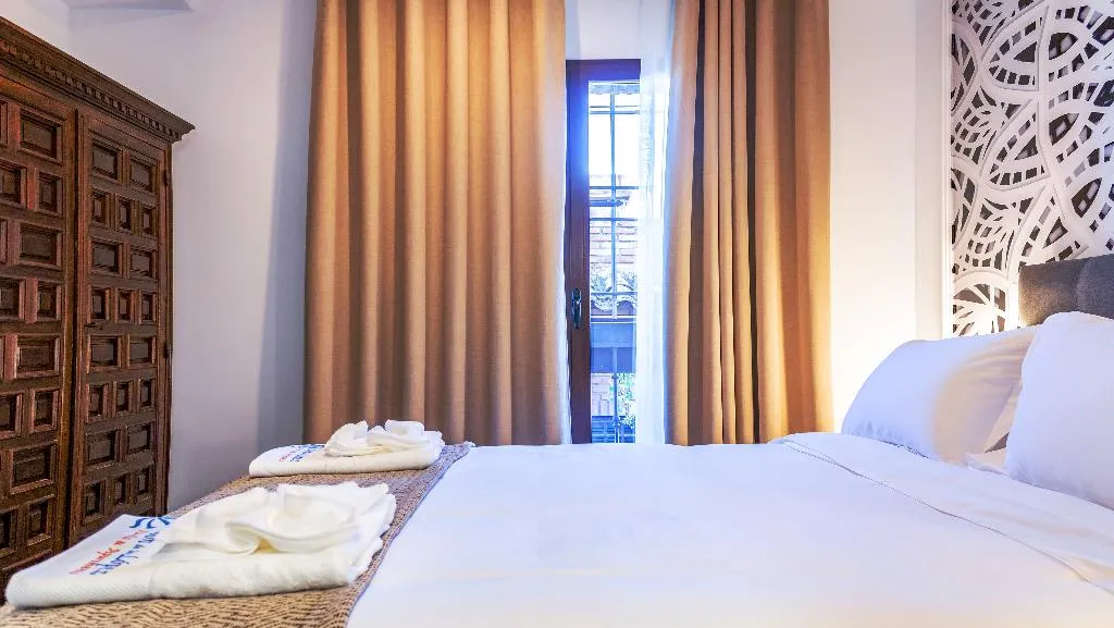 APARTMENT DELUXE TWO BEDS Room, Cason De Los Lopez Apartments, Madrid