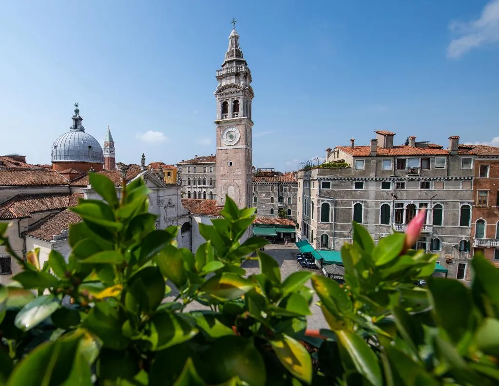 General view, Scandinavia, Venice