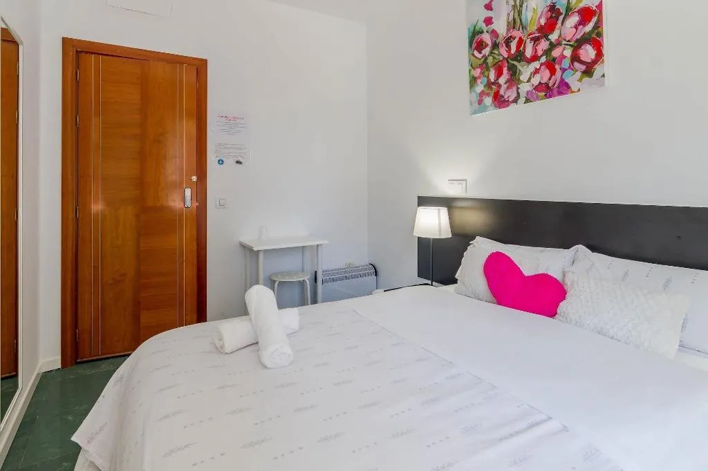 Room, A&Z Javier Cabrini, Madrid