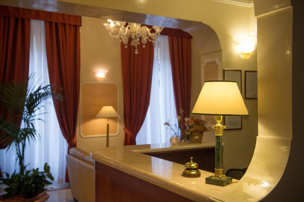 Lobby, Strozzi Palace Hotel, Florence