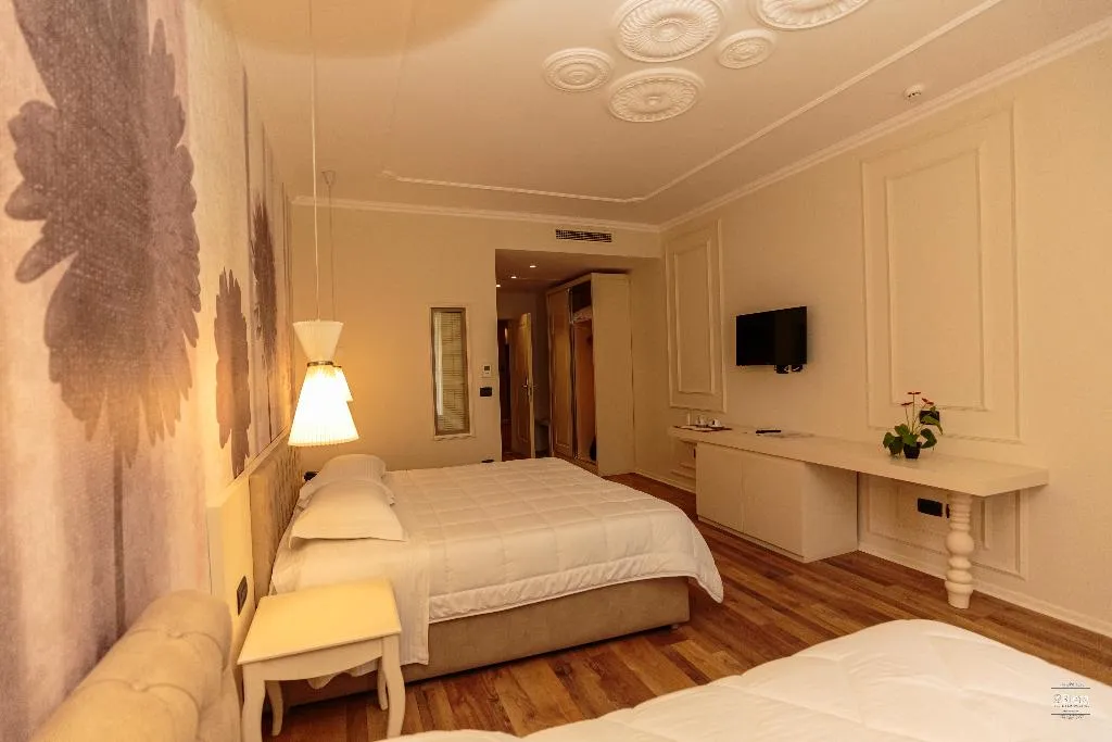 TRIPLE STANDARD Room, Hotel Regina City, Kavaje