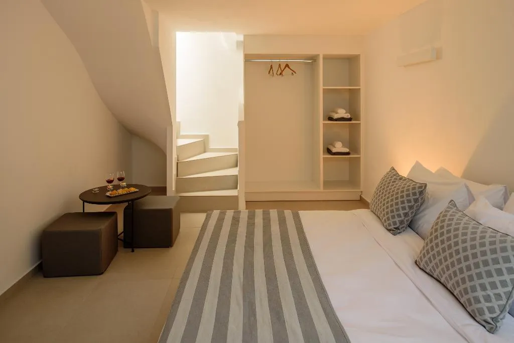 SUITE SUPERIOR SEA VIEW Room, Kalestesia Suites, Santorini