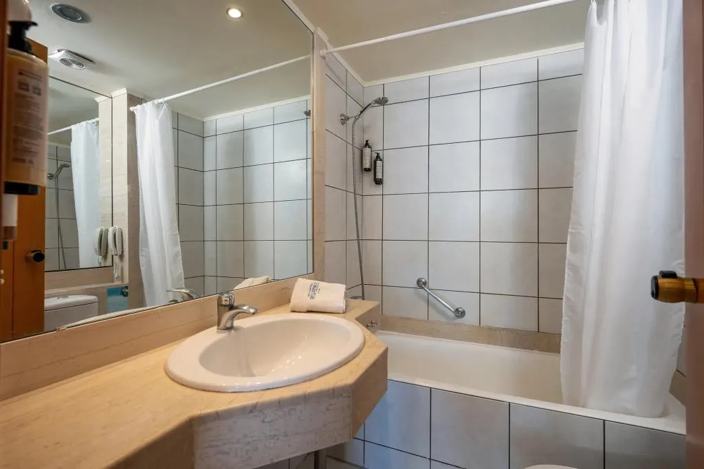 Double or Twin SEA VIEW Room, Royal & Imperial Belvedere Resort, Crete