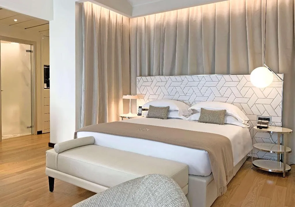 Room, Rosa Grand Milano - Starhotels Collezione, Milan
