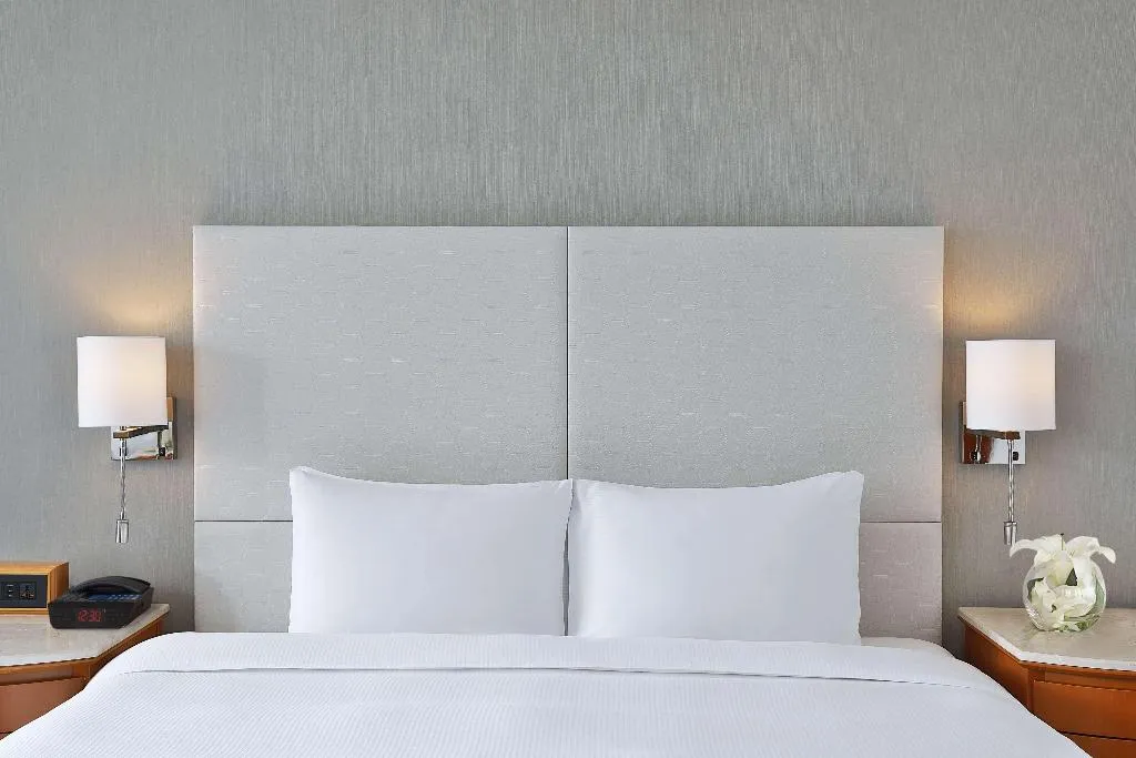 DOUBLE DELUXE Room, Hilton Dubai Jumeirah, Dubai