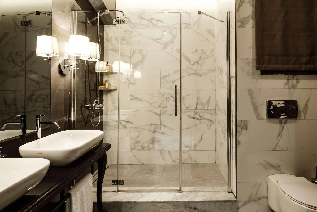 Room, Palazzo Jean Parisot Boutique Suites, Malta